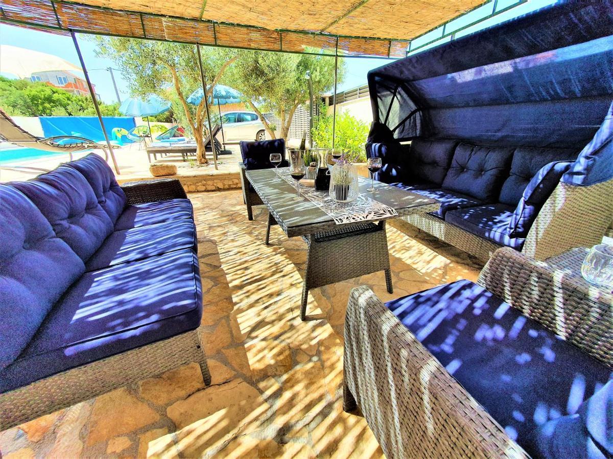 Villa Spark With Heated Pool In Rogoznica Zečevo Kültér fotó